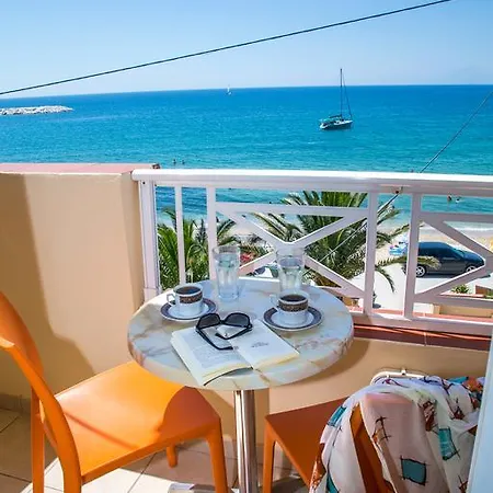 Apartment Studios Akrogiali