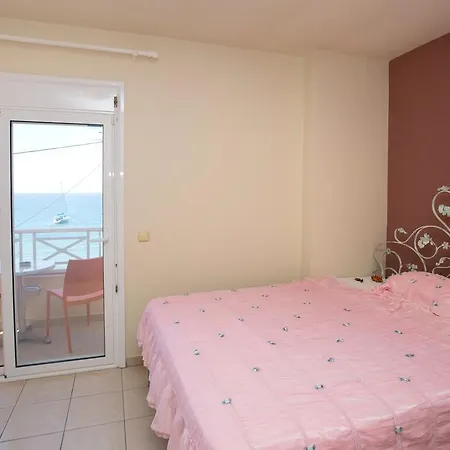 Studios Akrogiali