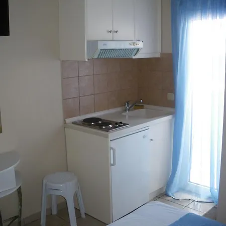 Apartment Studios Akrogiali