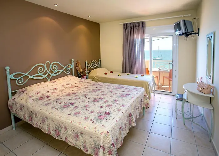 Akrogiali 利迈纳里亚